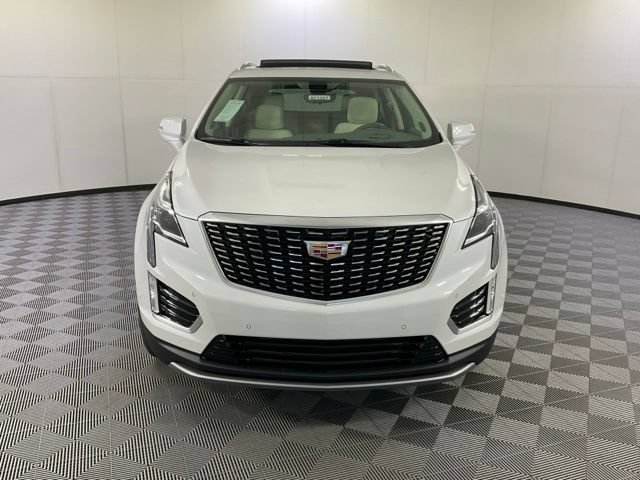 New 2026 Cadillac XT5 Premium Luxury w/ LPO, Floor Liner Package AWD/4WD image 2