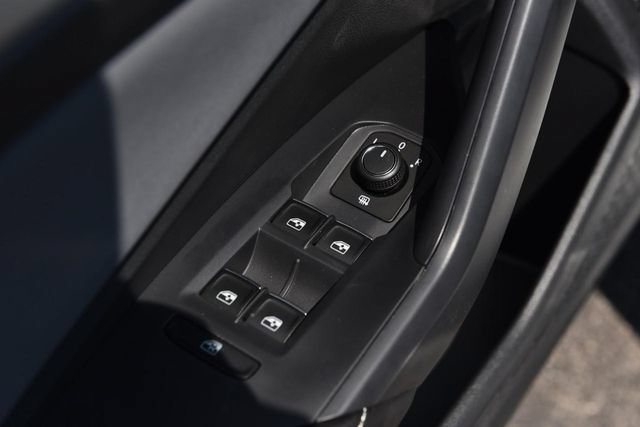 New 2026 Volkswagen Jetta SE FWD image 8
