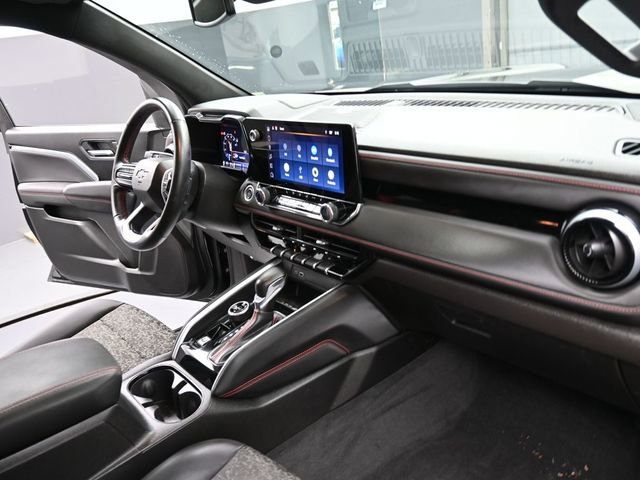 Used 2024 Chevrolet Colorado Z71 w/ Z71 Convenience Package 2 image 28