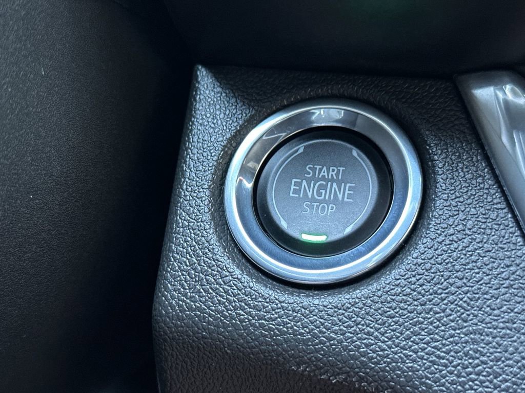 Used 2025 Buick Envista Preferred image 24