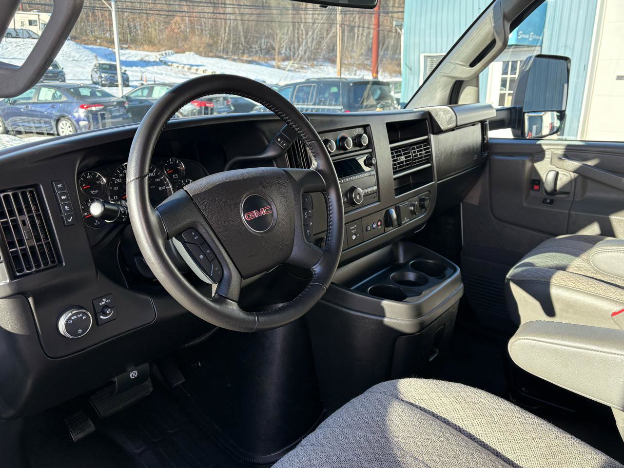 Used 2023 GMC Savana 3500 Extended w/ Power Convenience Package RWD image 12