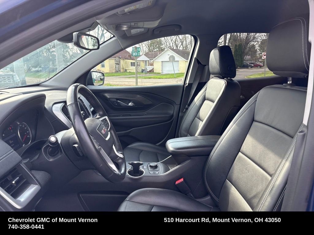 Used 2022 GMC Terrain SLT w/ Tech Package image 11