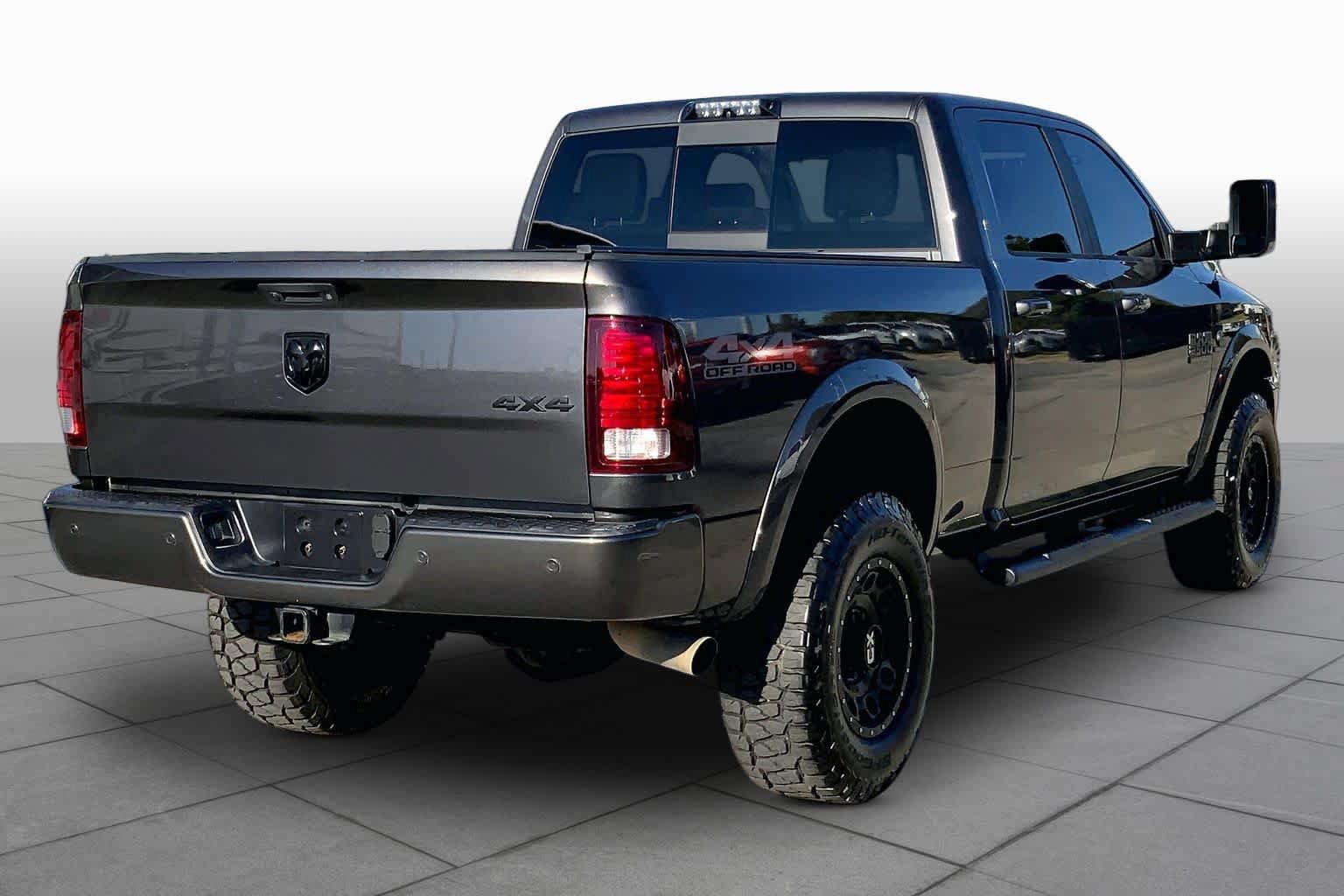 Used 2018 RAM 2500 Laramie w/ Sport Appearance Group AWD/4WD image 13