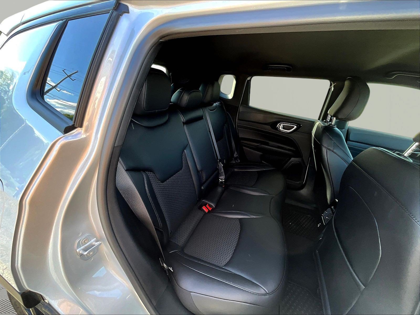 New 2026 Jeep Compass Latitude AWD/4WD image 19
