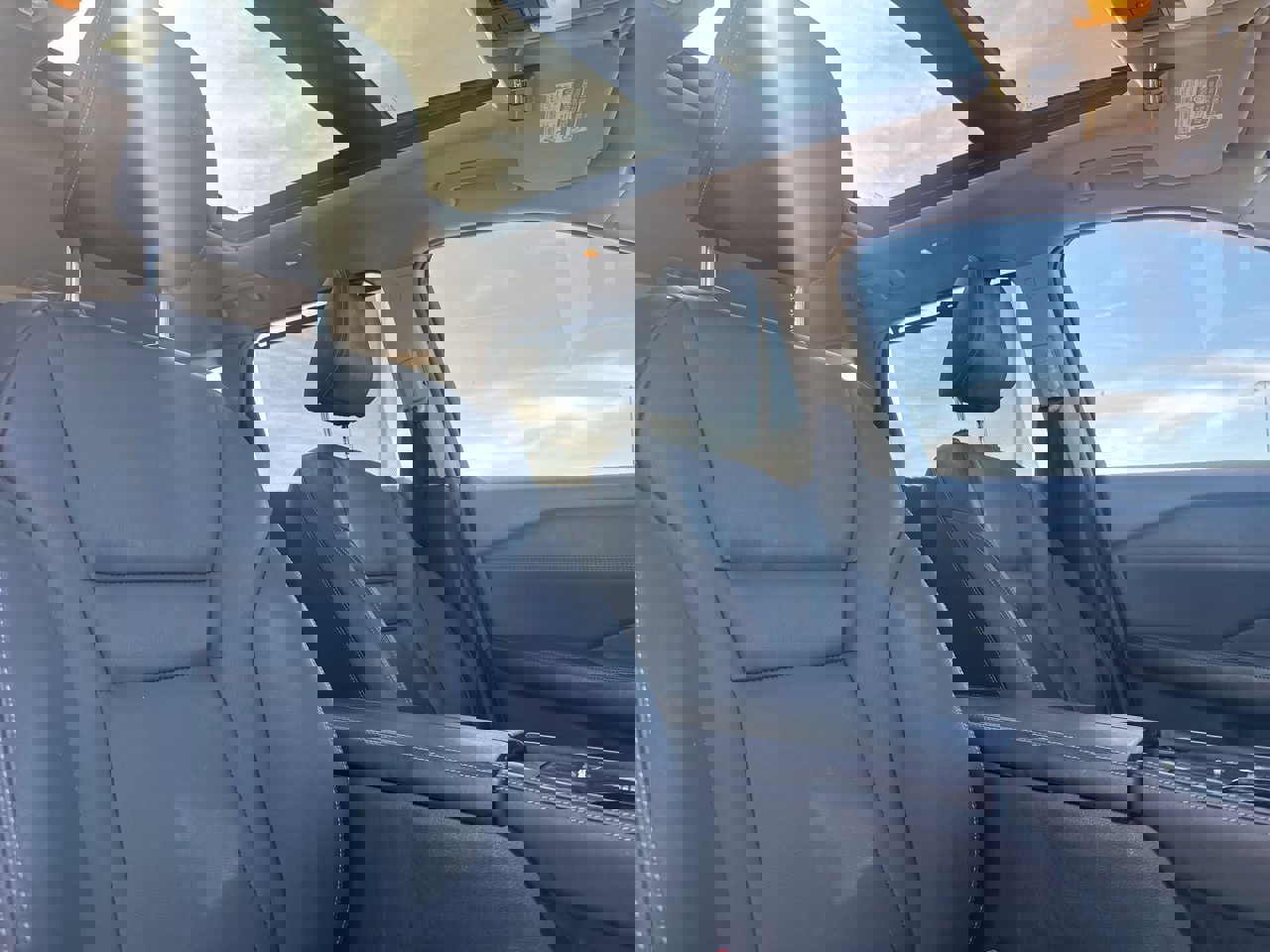 Used 2021 Nissan Rogue SL w/ Premium Package image 32