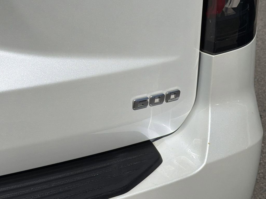 Certified 2023 Cadillac Escalade Premium Luxury image 32