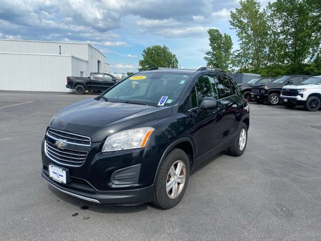 Used 2016 Chevrolet Trax LT w/ LT Convenience Package AWD/4WD image 1