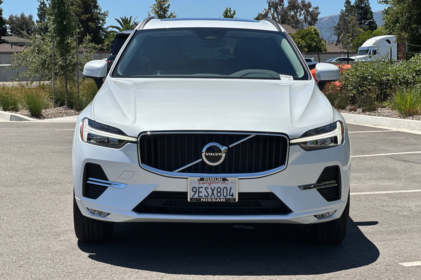 Used 2023 Volvo XC60 B5 Core w/ Protection Package Premier FWD image 9