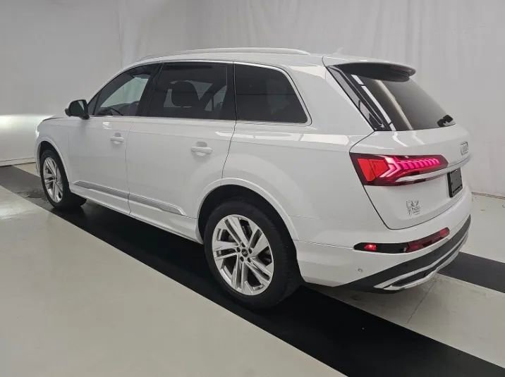 Used 2023 Audi Q7 2.0T Premium w/ Convenience Package AWD/4WD image 4