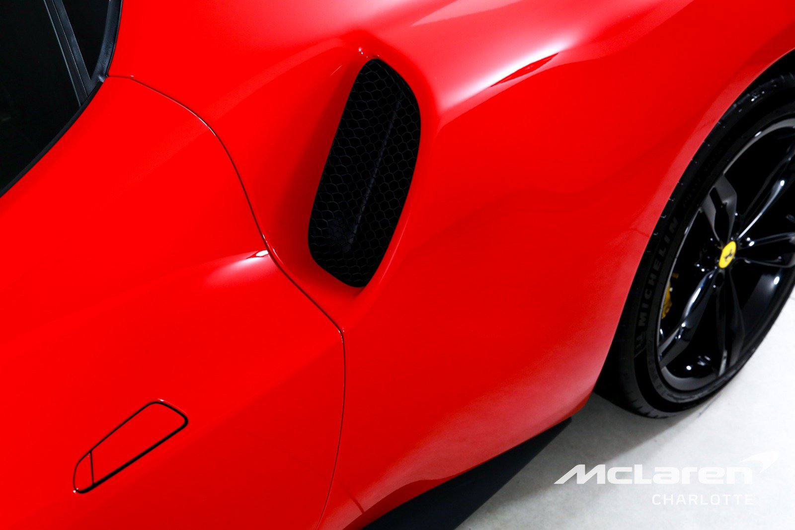 Used 2023 Ferrari 296 GTB RWD image 30