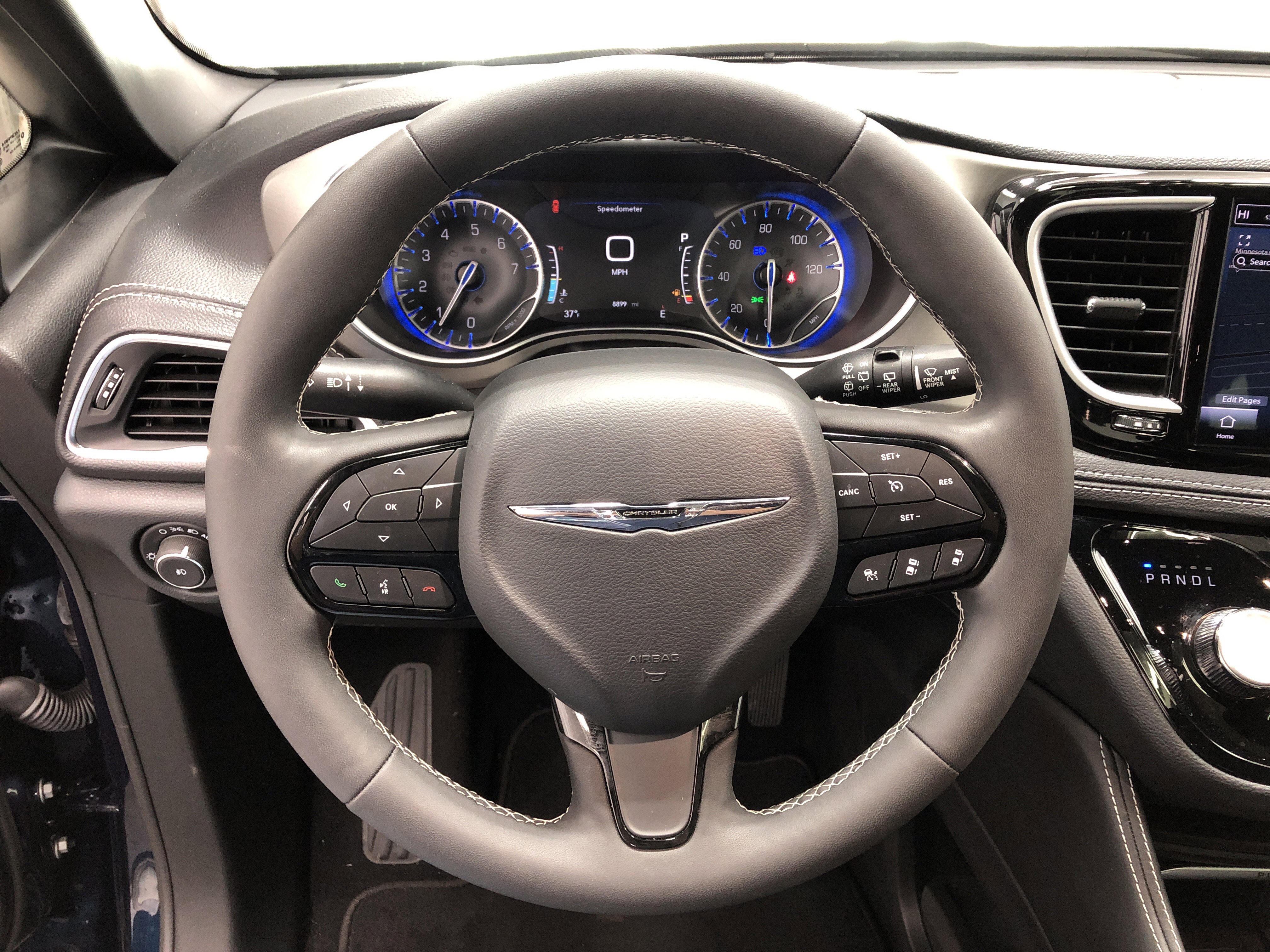 Certified 2024 Chrysler Pacifica Limited w/ S Appearance Package FWD image 25