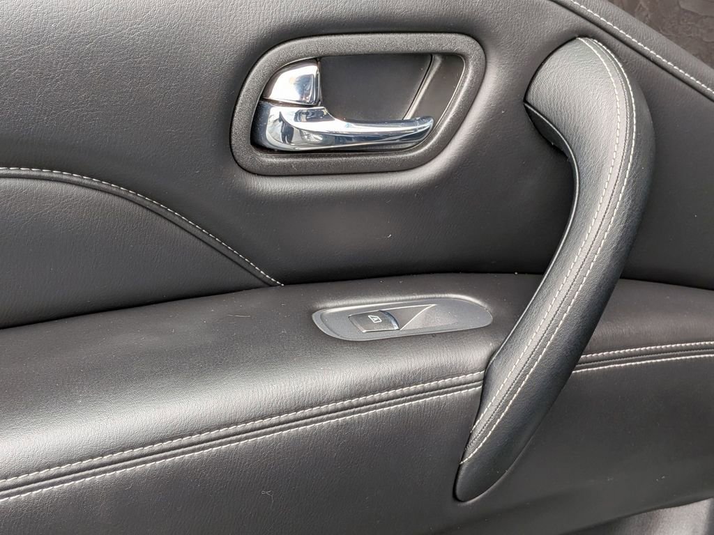 Used 2024 INFINITI QX80 Luxe image 27
