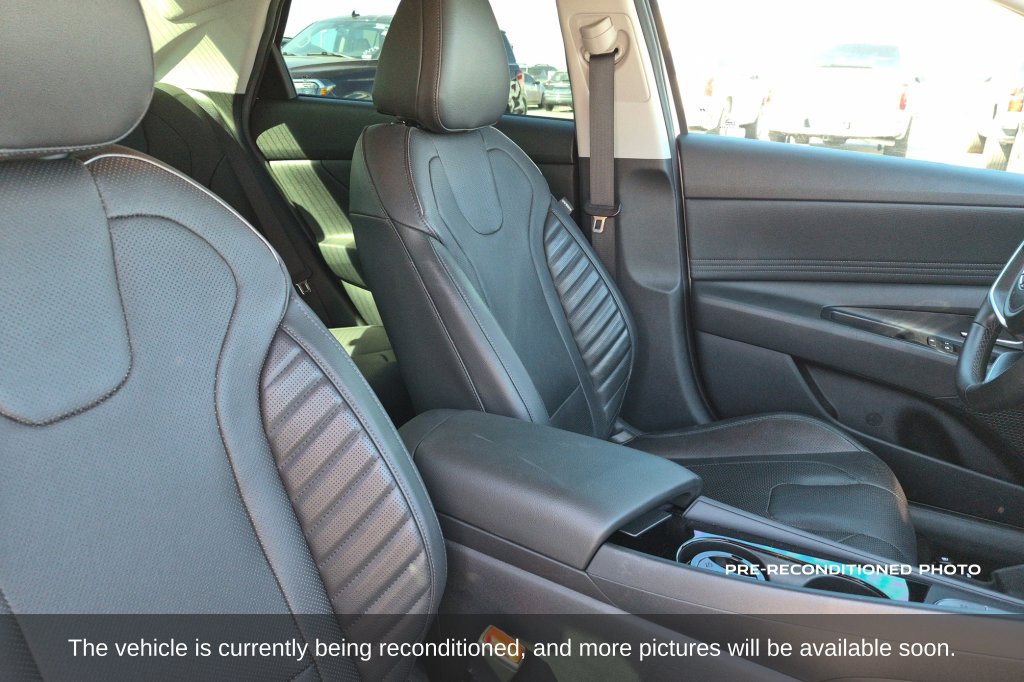 Used 2021 Hyundai Elantra Limited FWD image 15