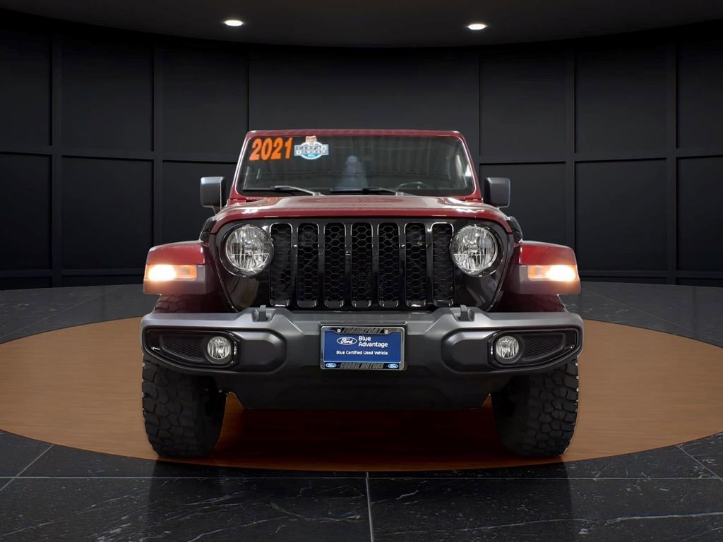 Used 2021 Jeep Gladiator Sport AWD/4WD image 2