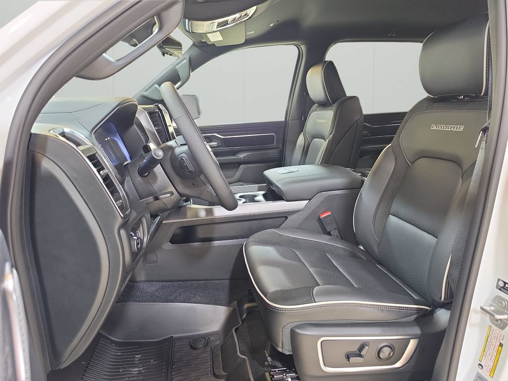 New 2027 RAM 1500 Laramie w/ Night Edition AWD/4WD image 12