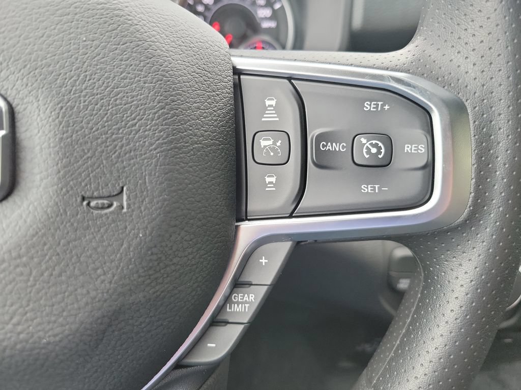 New 2026 RAM 1500 Express AWD/4WD image 29