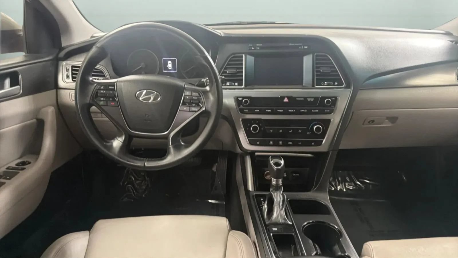 Used 2017 Hyundai Sonata Sport w/ Value Edition Package 02 FWD image 10