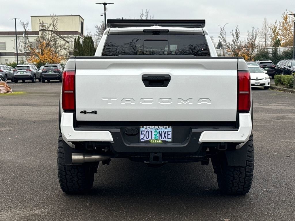Used 2024 Toyota Tacoma TRD Off-Road image 4