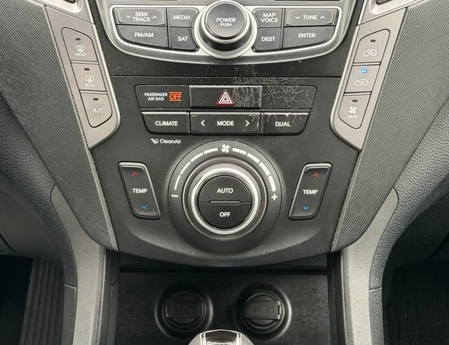 Used 2015 Hyundai Santa Fe Limited w/ Option Group 04 AWD/4WD image 29