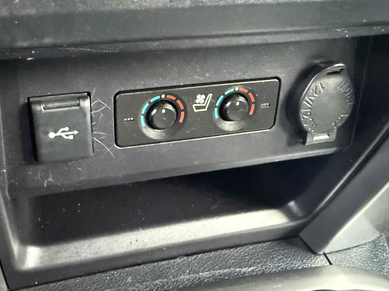 Used 2023 Toyota 4Runner Limited AWD/4WD image 32