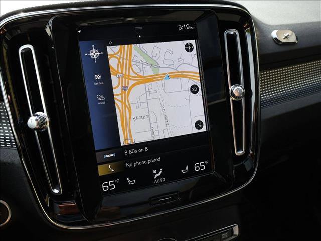 Used 2021 Volvo XC40 T4 R-Design w/ Climate Package FWD image 17