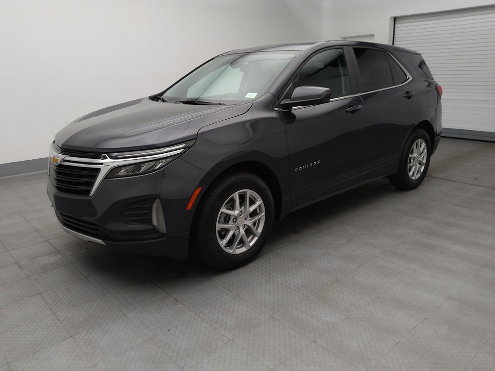 Used 2023 Chevrolet Equinox LT image 2