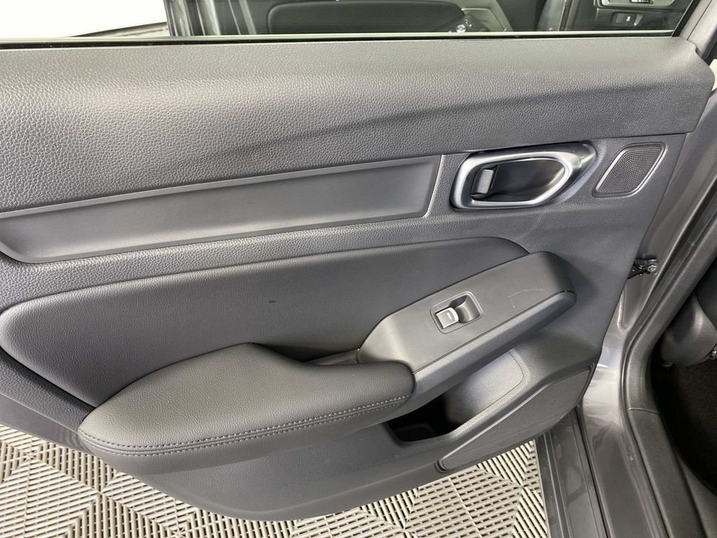 Used 2025 Acura Integra FWD image 26
