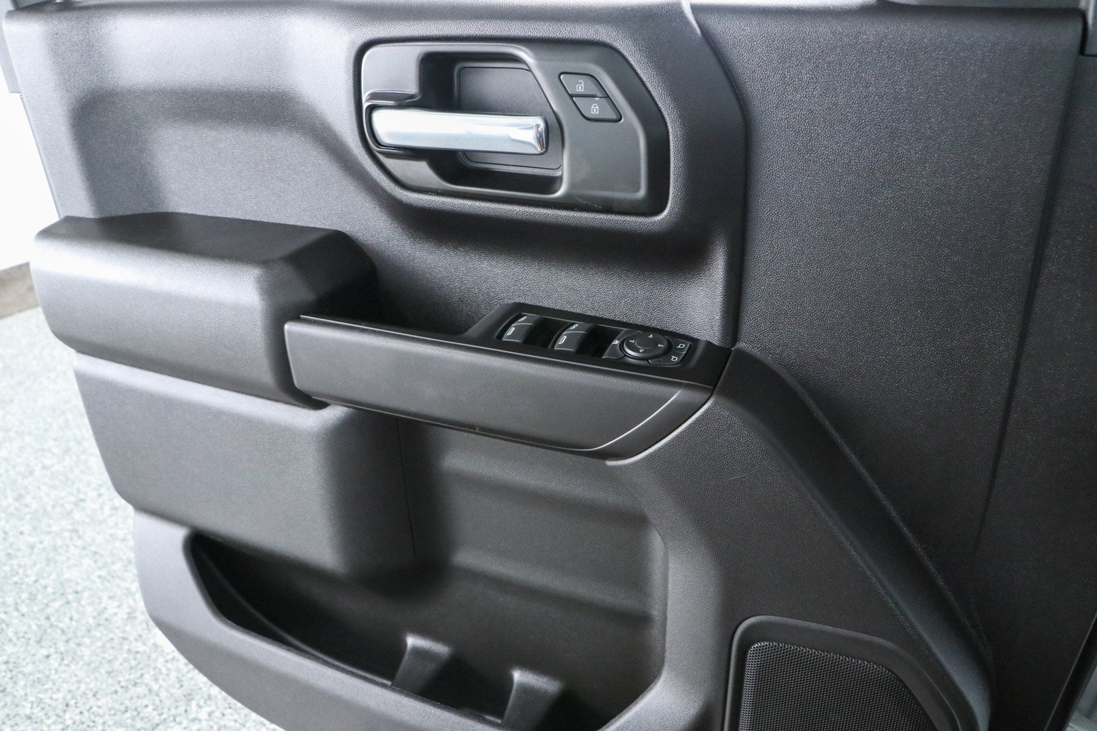 Used 2024 Chevrolet Silverado 1500 Custom AWD/4WD image 22