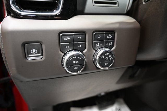 Used 2024 GMC Sierra 3500 Denali image 28