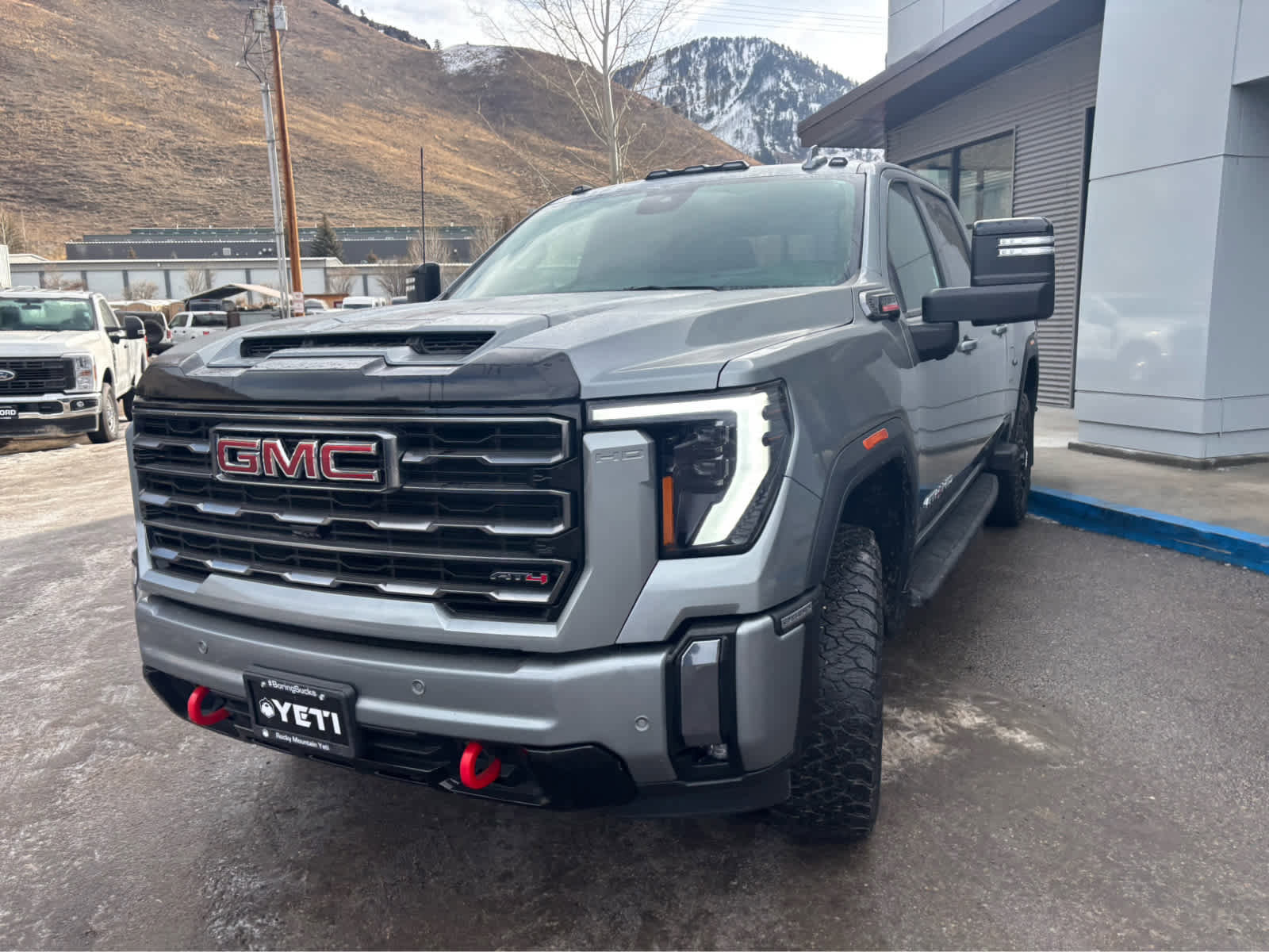 Used 2024 GMC Sierra 2500 AT4 w/ AT4 Premium Plus Package image 8