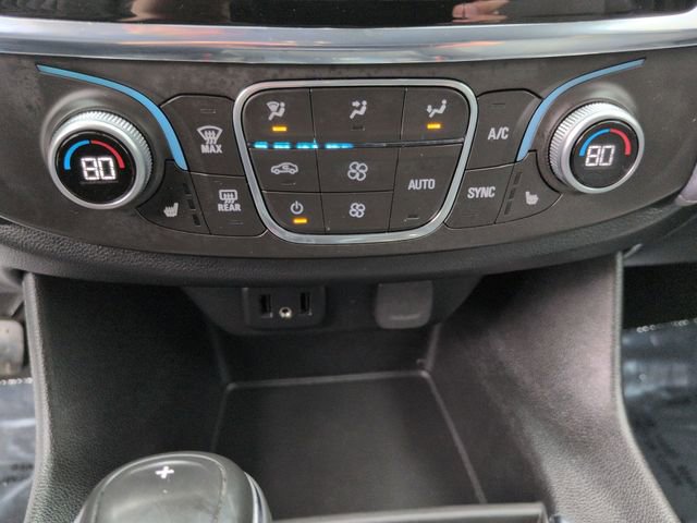 Used 2018 Chevrolet Traverse LT image 18