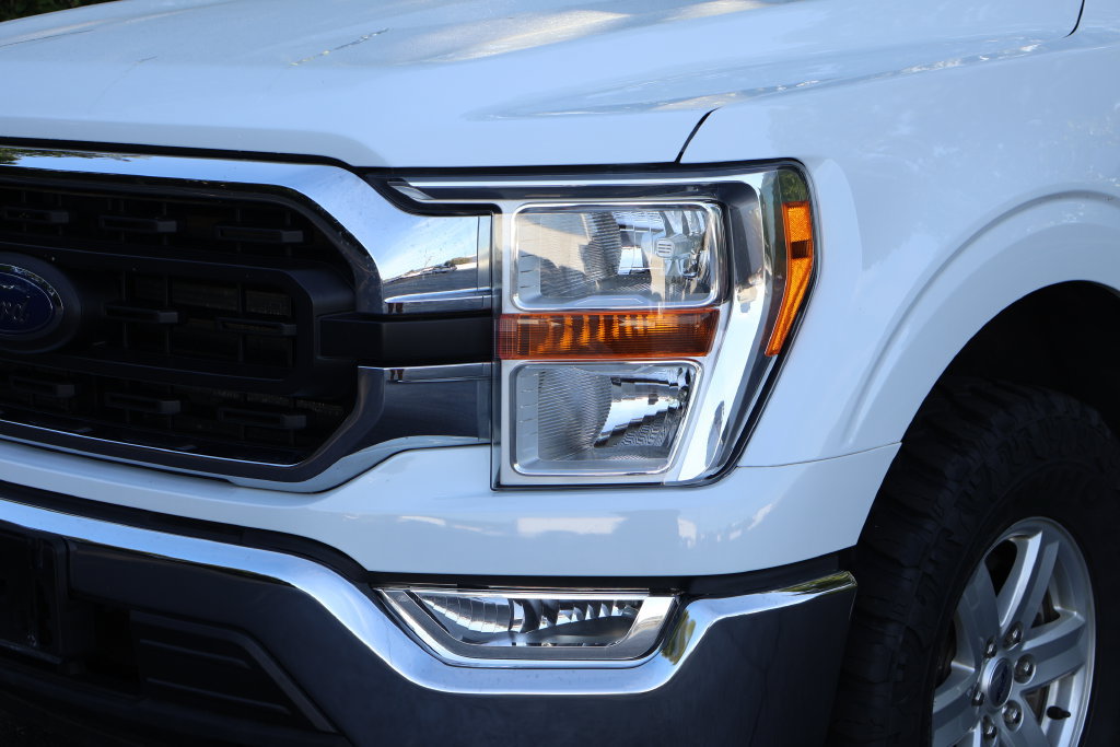 Used 2022 Ford F150 XLT w/ Trailer Tow Package AWD/4WD image 3