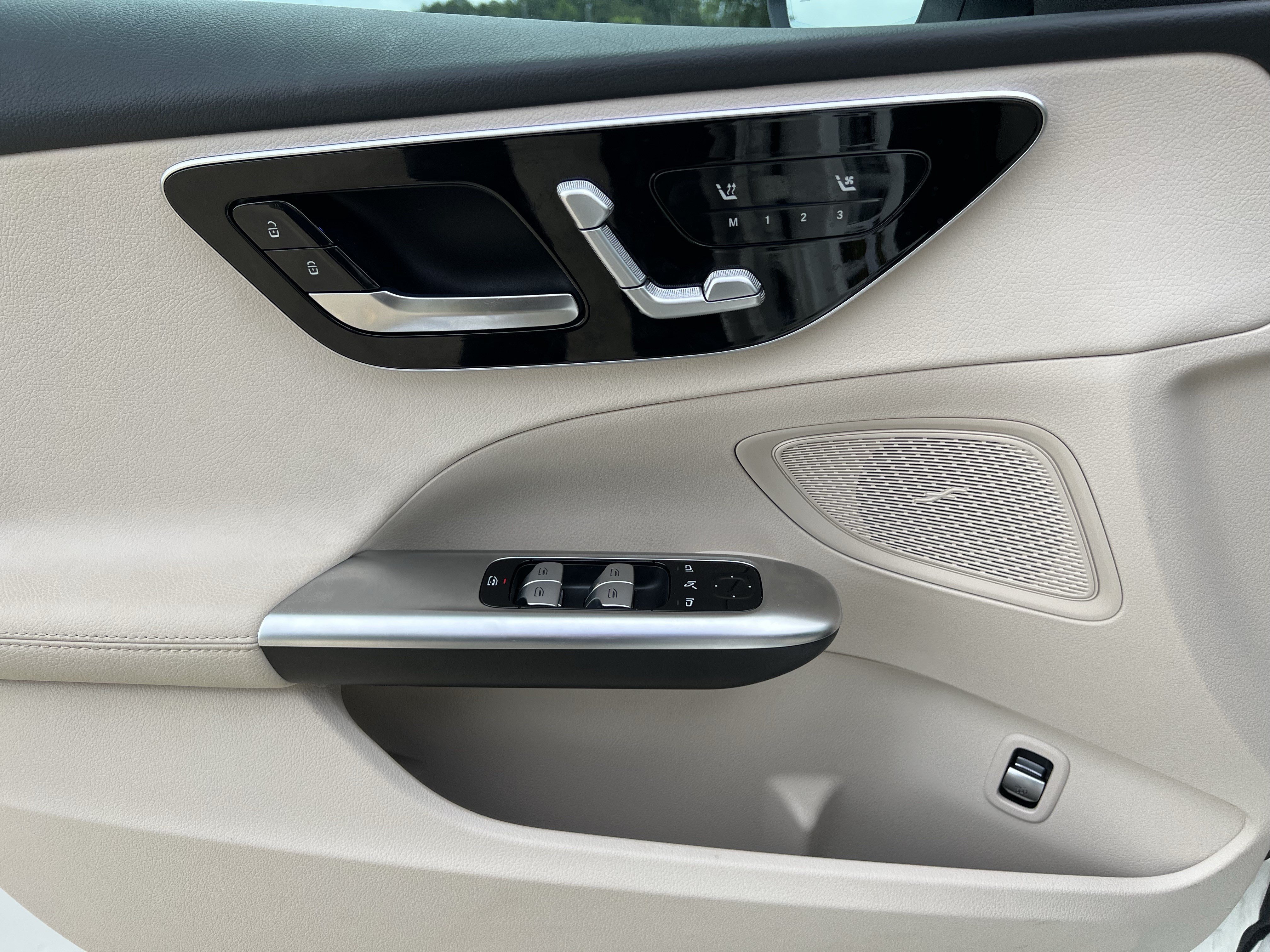 Certified 2025 Mercedes-Benz C 300 Sedan image 14