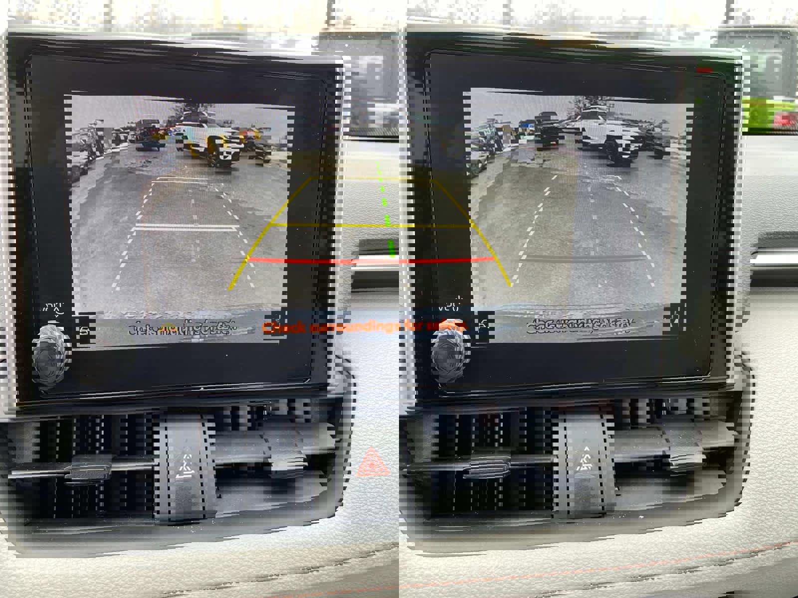 Used 2023 Toyota RAV4 XLE w/ Convenience Package image 16