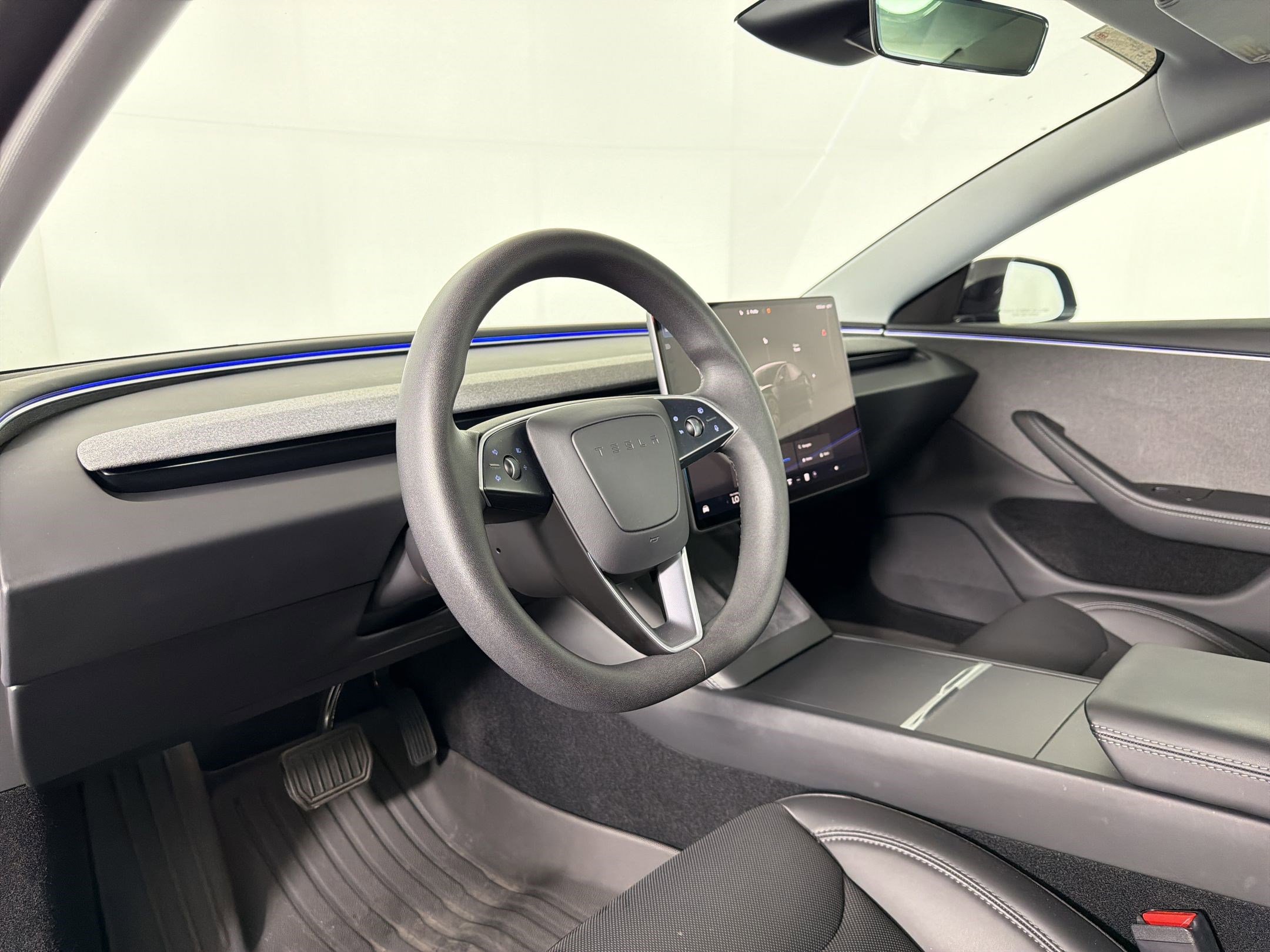 Used 2024 Tesla Model 3 image 3