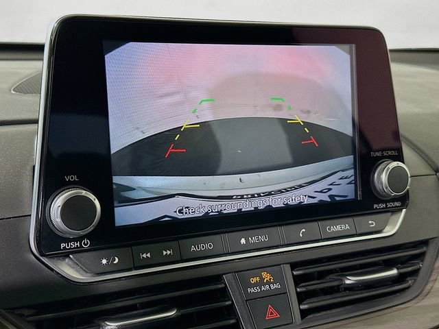 Used 2024 Nissan Altima 2.5 SV image 16