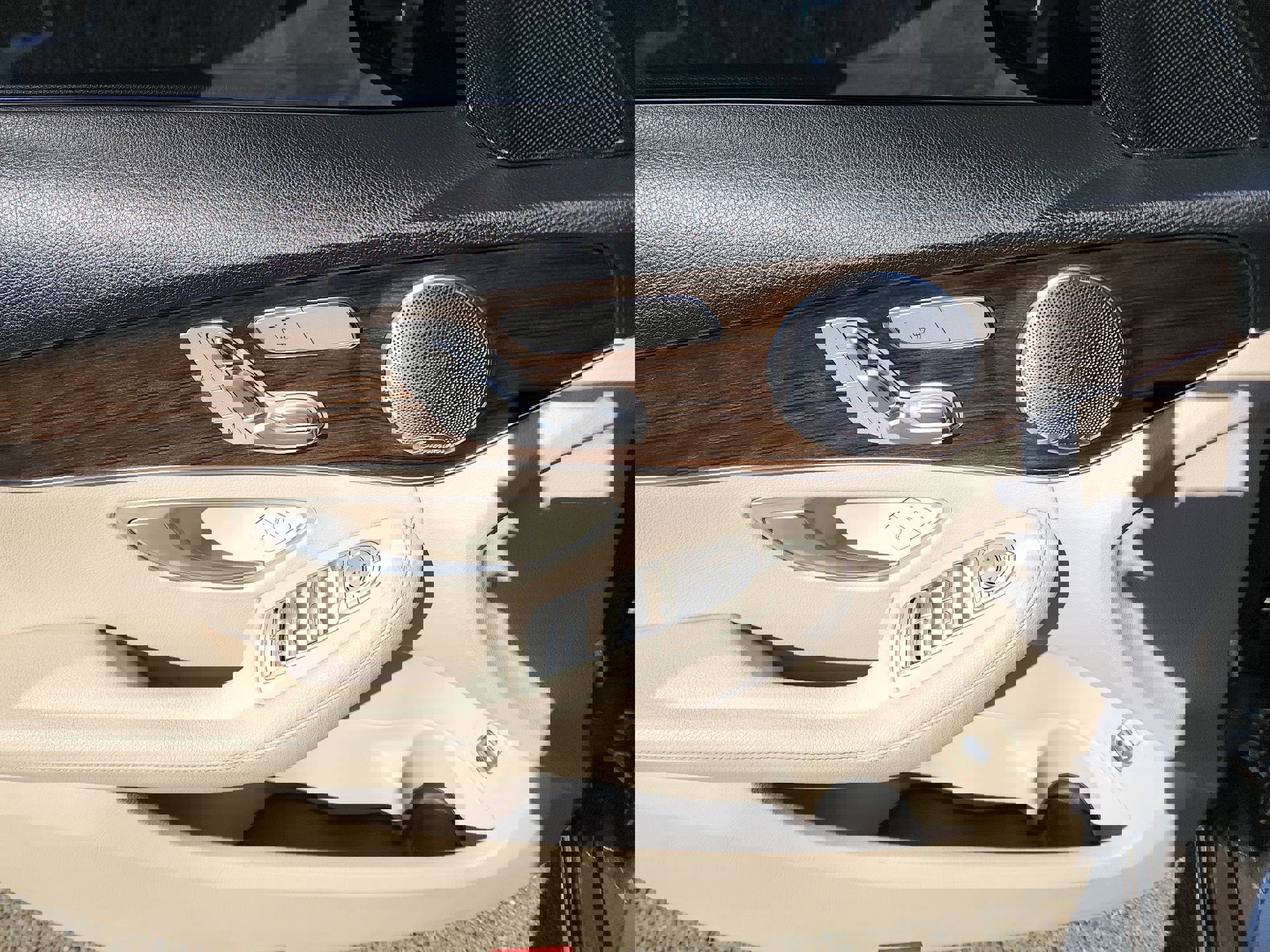 Used 2021 Mercedes-Benz C 300 RWD 4D Sedan C 300 w/ Premium Package image 15