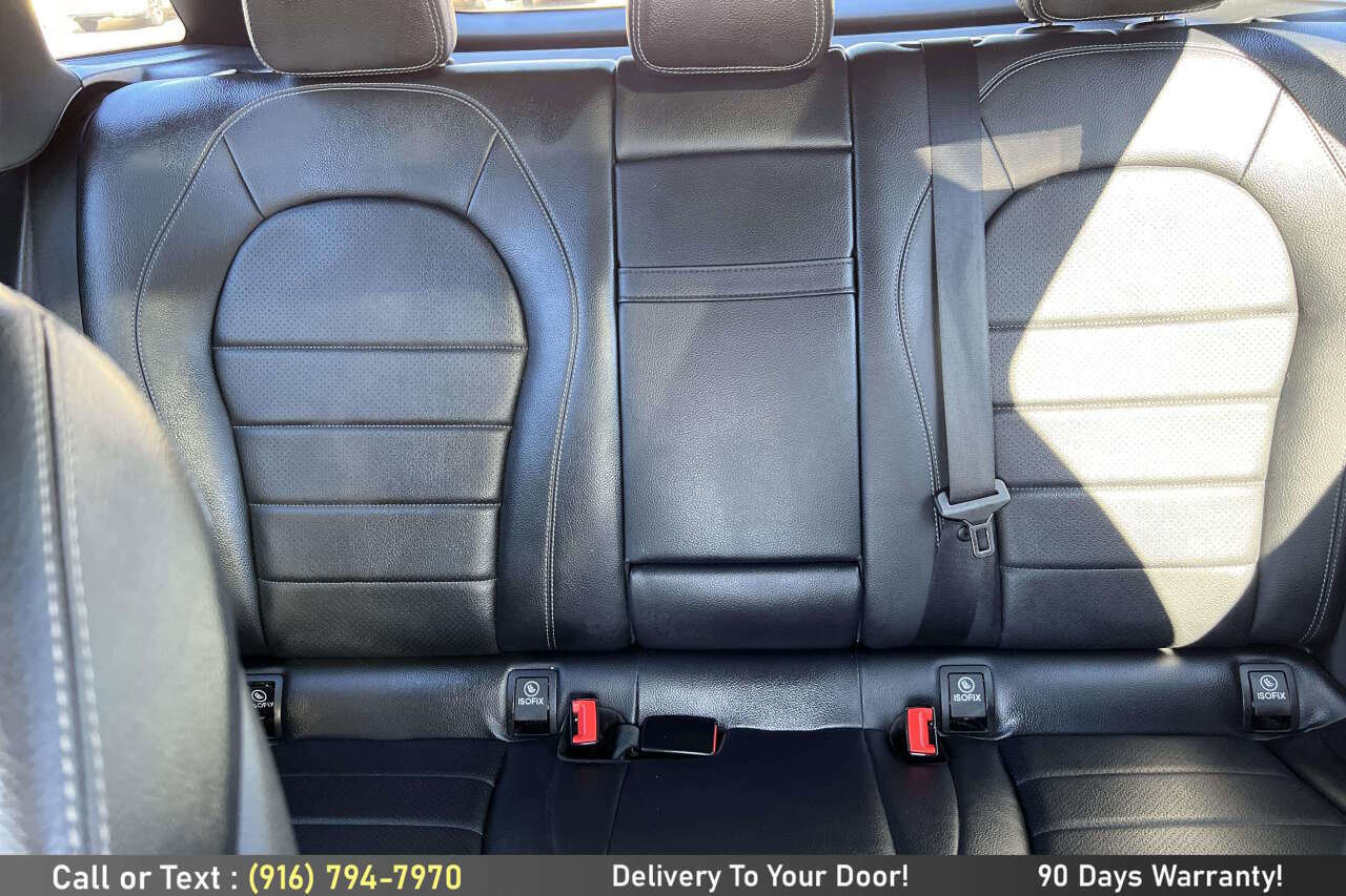 Used 2022 Mercedes-Benz GLC 300 4MATIC image 22