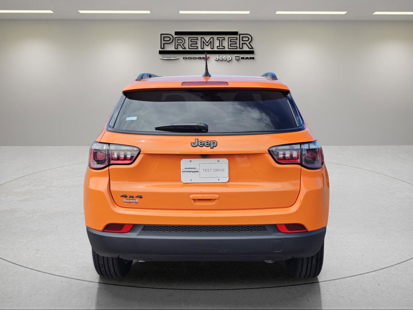 New 2026 Jeep Compass Latitude image 10
