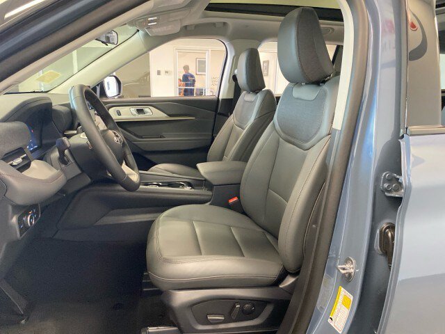 New 2026 Ford Explorer Active AWD/4WD image 18