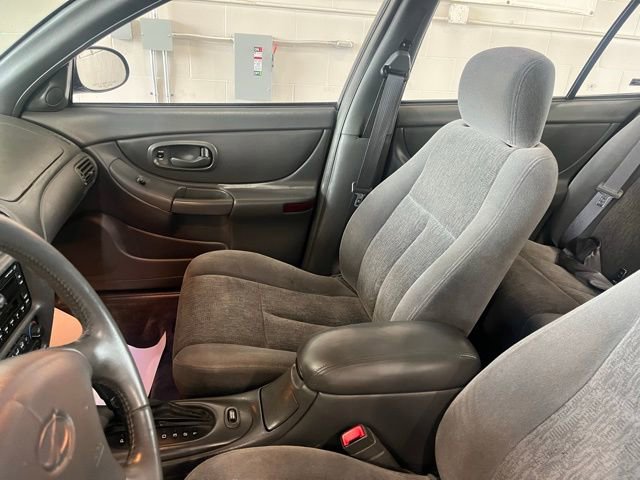 Used 2001 Oldsmobile Intrigue GX w/ Driver Control Pkg image 14