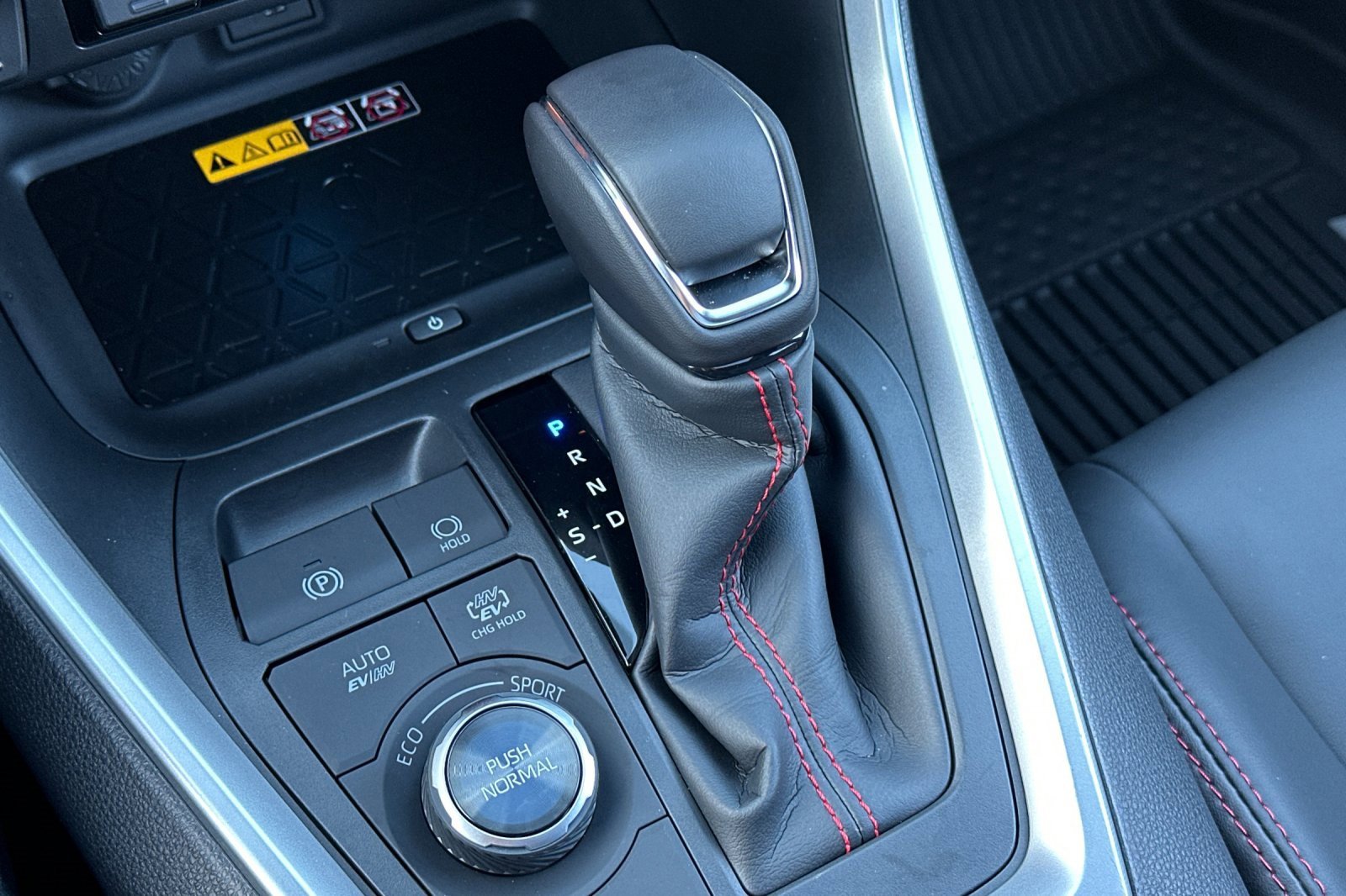 Certified 2025 Toyota RAV4 XSE image 26