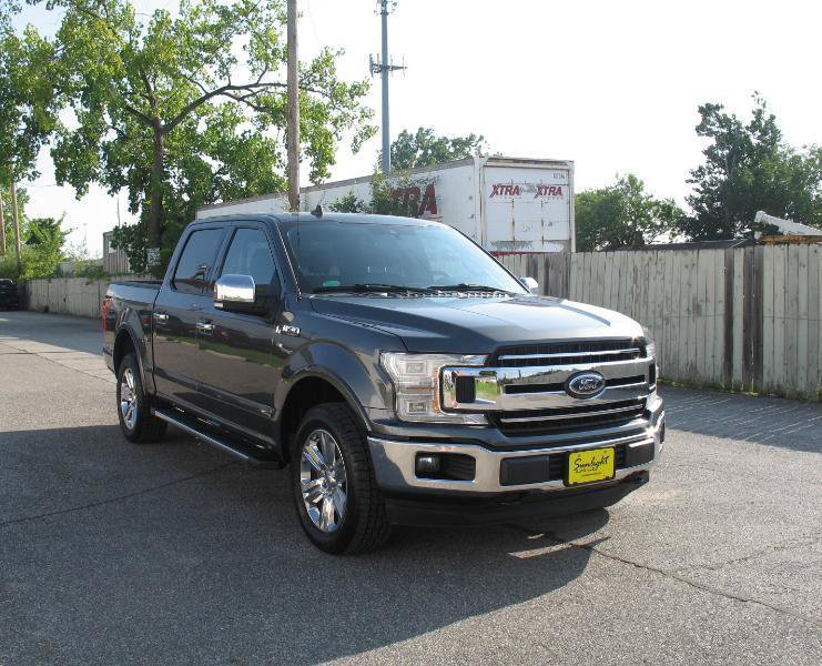 Used 2019 Ford F150 Lariat w/ Equipment Group 502A Luxury AWD/4WD image 2