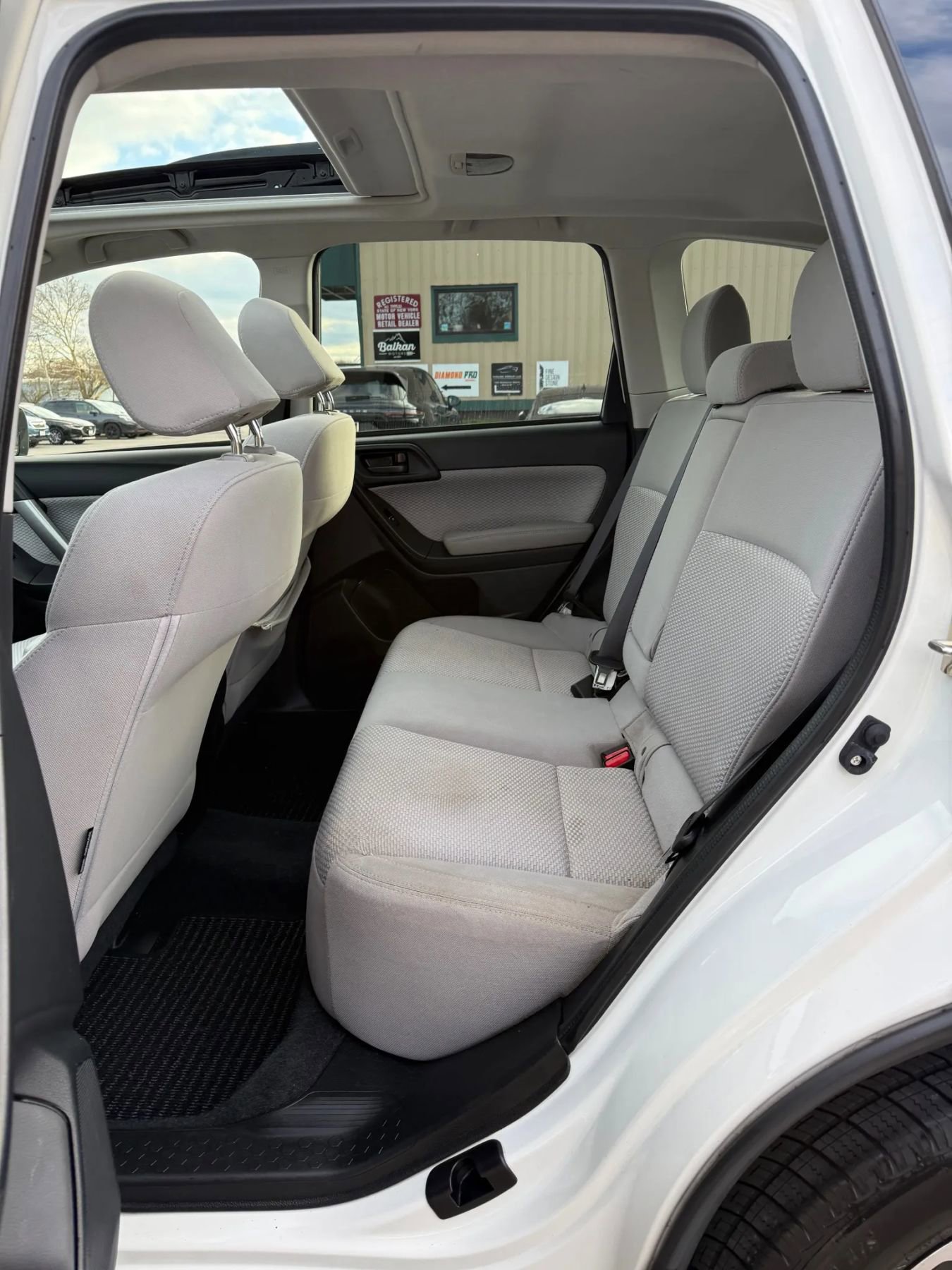 Used 2017 Subaru Forester 2.5i Premium image 13