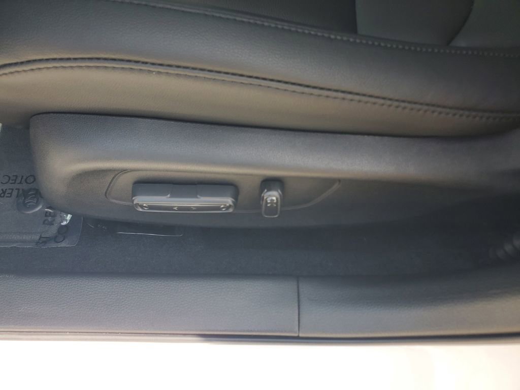 Used 2026 Acura Integra FWD image 18