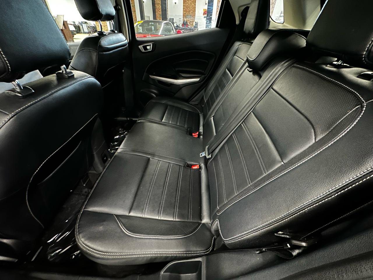 Used 2019 Ford EcoSport Titanium FWD image 12