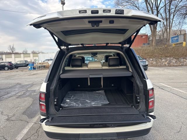 Used 2020 Land Rover Range Rover Long Wheelbase HSE image 9