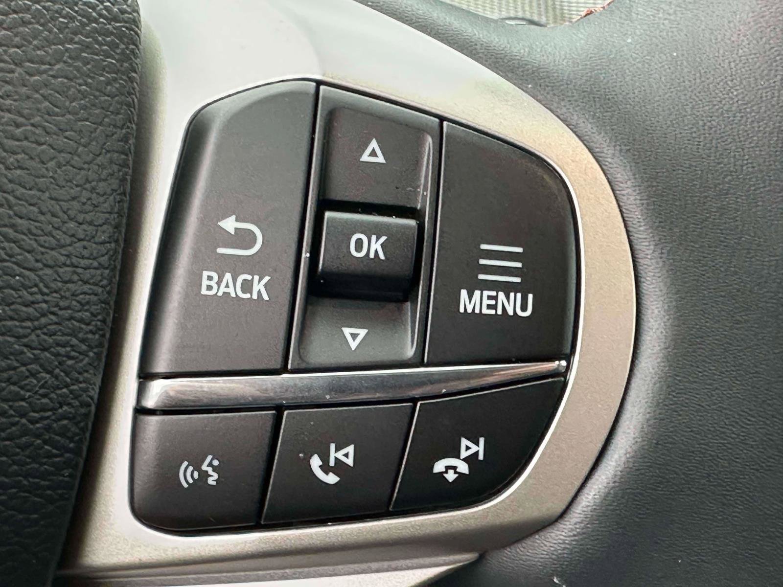 Certified 2025 Ford Explorer Active image 22