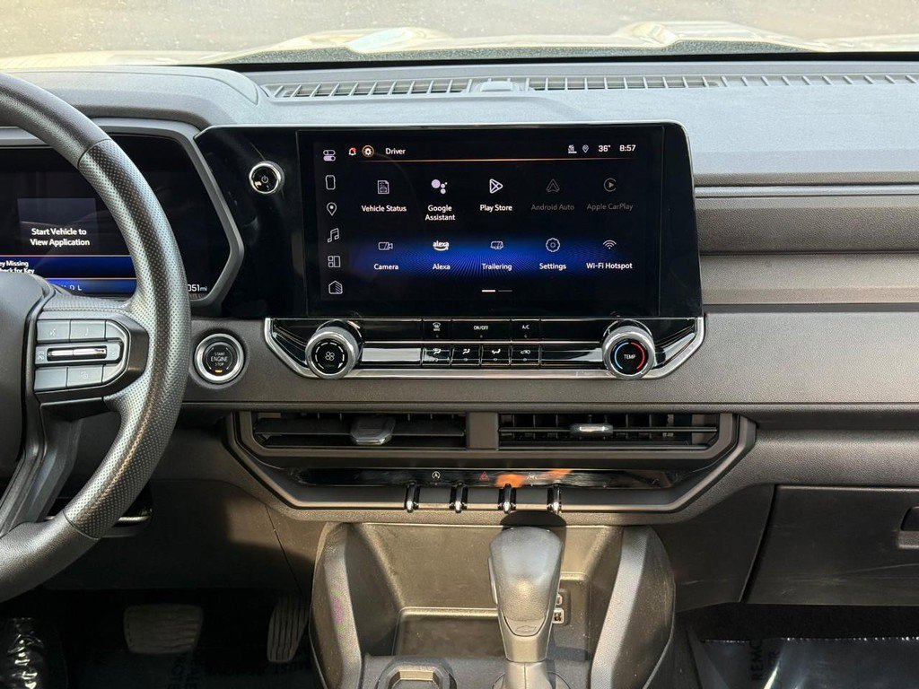 Used 2024 Chevrolet Colorado W/T image 15