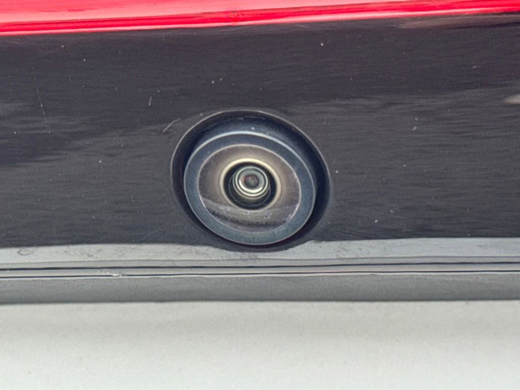 Used 2024 Chrysler Pacifica Limited w/ S Appearance Package image 26